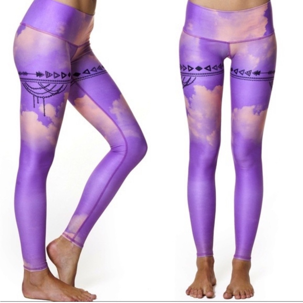 TEEKI Boutique | Hot Pants | Size: Small